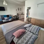 U Loni- W Zacisznym Centrum Nad Morzem Z Parkingiem 아파트