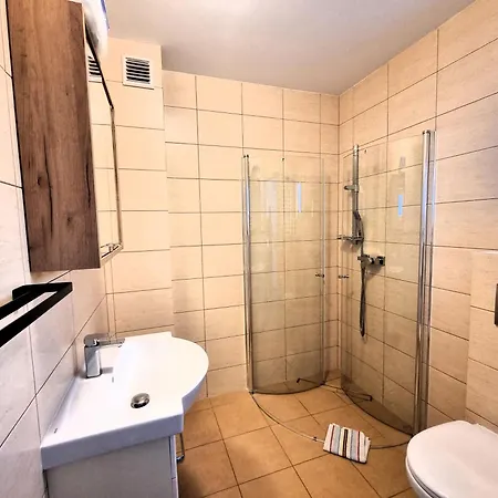 U Loni- W Zacisznym Centrum Nad Morzem Z Parkingiem * Pobierowo