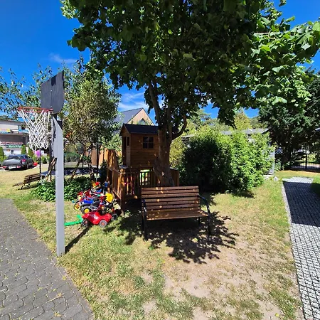 U Loni- W Zacisznym Centrum Nad Morzem Z Parkingiem