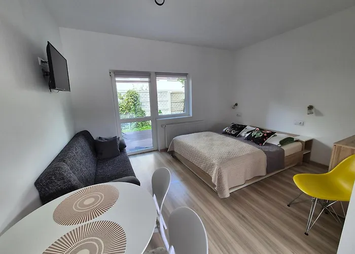 U Loni- W Zacisznym Centrum Nad Morzem Z Parkingiem Lägenhet Pobierowo