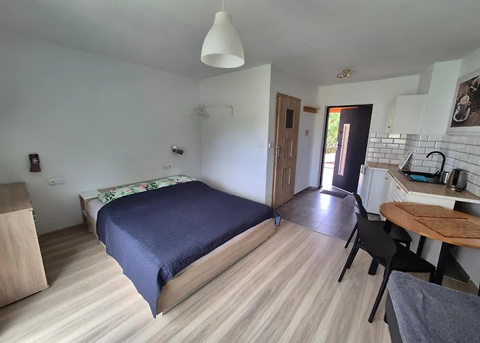 U Loni- W Zacisznym Centrum Nad Morzem Z Parkingiem Pobierowo