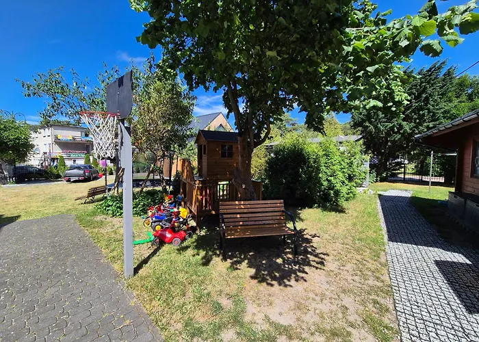 U Loni- W Zacisznym Centrum Nad Morzem Z Parkingiem