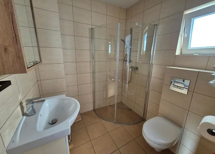 Lägenhet U Loni- W Zacisznym Centrum Nad Morzem Z Parkingiem *