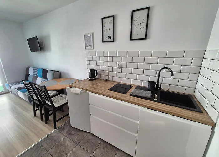 U Loni- W Zacisznym Centrum Nad Morzem Z Parkingiem Lägenhet Pobierowo