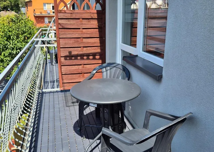 Lägenhet U Loni- W Zacisznym Centrum Nad Morzem Z Parkingiem Pobierowo